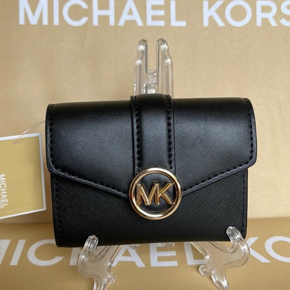 MICHAEL KORS CARMEN MEDIUM LOGO AND FAUX LEATHER WALLET BLACK
